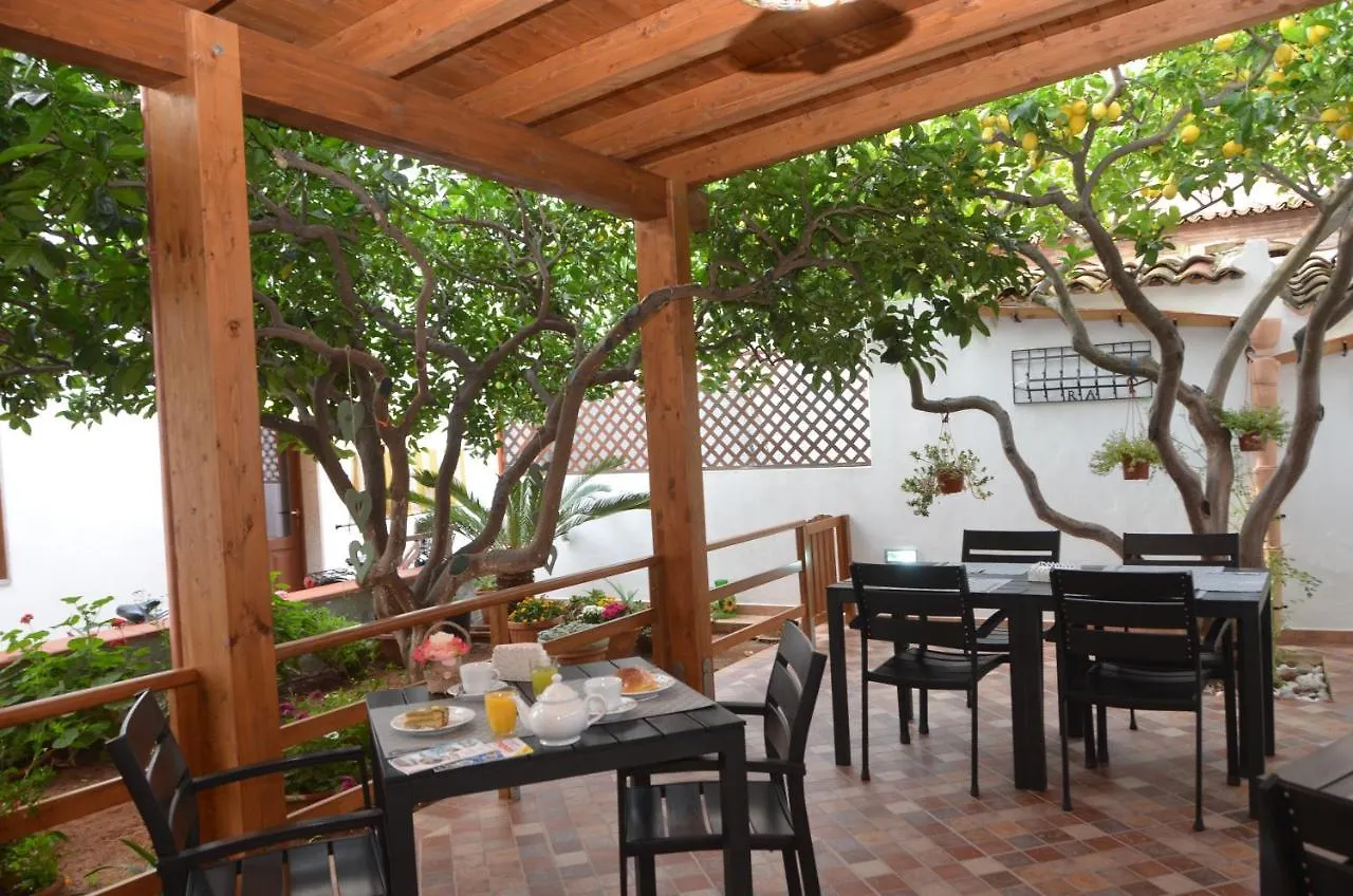 B&B Donna Nina San Vito Lo Capo Bed & Breakfast