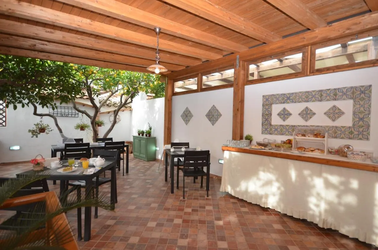 B&B Donna Nina San Vito Lo Capo Bed & Breakfast